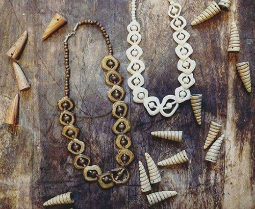 Buy DIY: Confectionnez vos bijoux  Colliers en corne  at wholesale prices