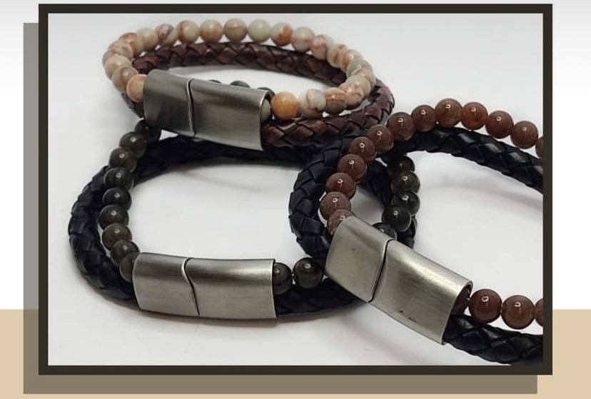Hoe maak je edelstenen en leren armbanden?