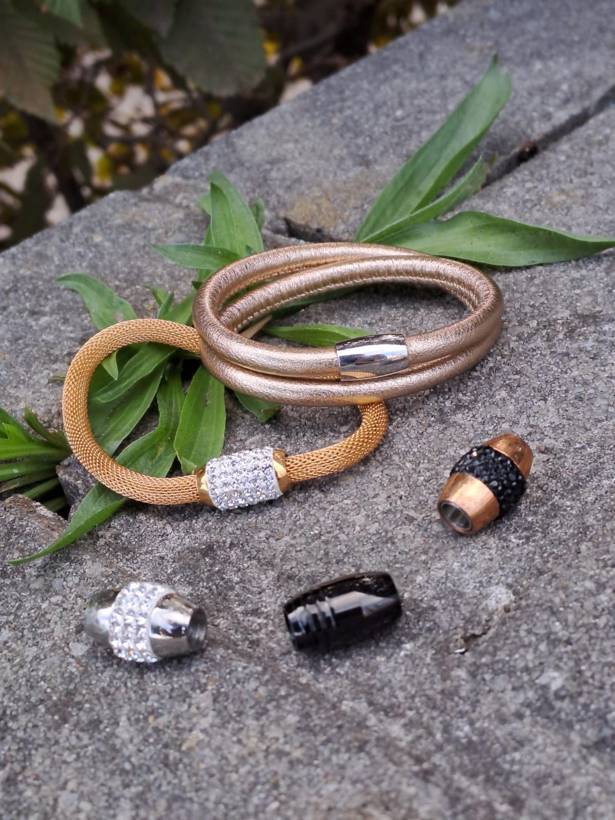 Round Leather Wrap Bracelet Bone / Medium