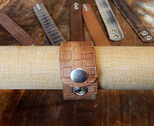 LEATHER CUFF - DESIGN 6 - VINTAGE CAMEL SQUARES