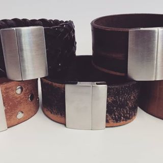Leather bracelets with magnetic clasp