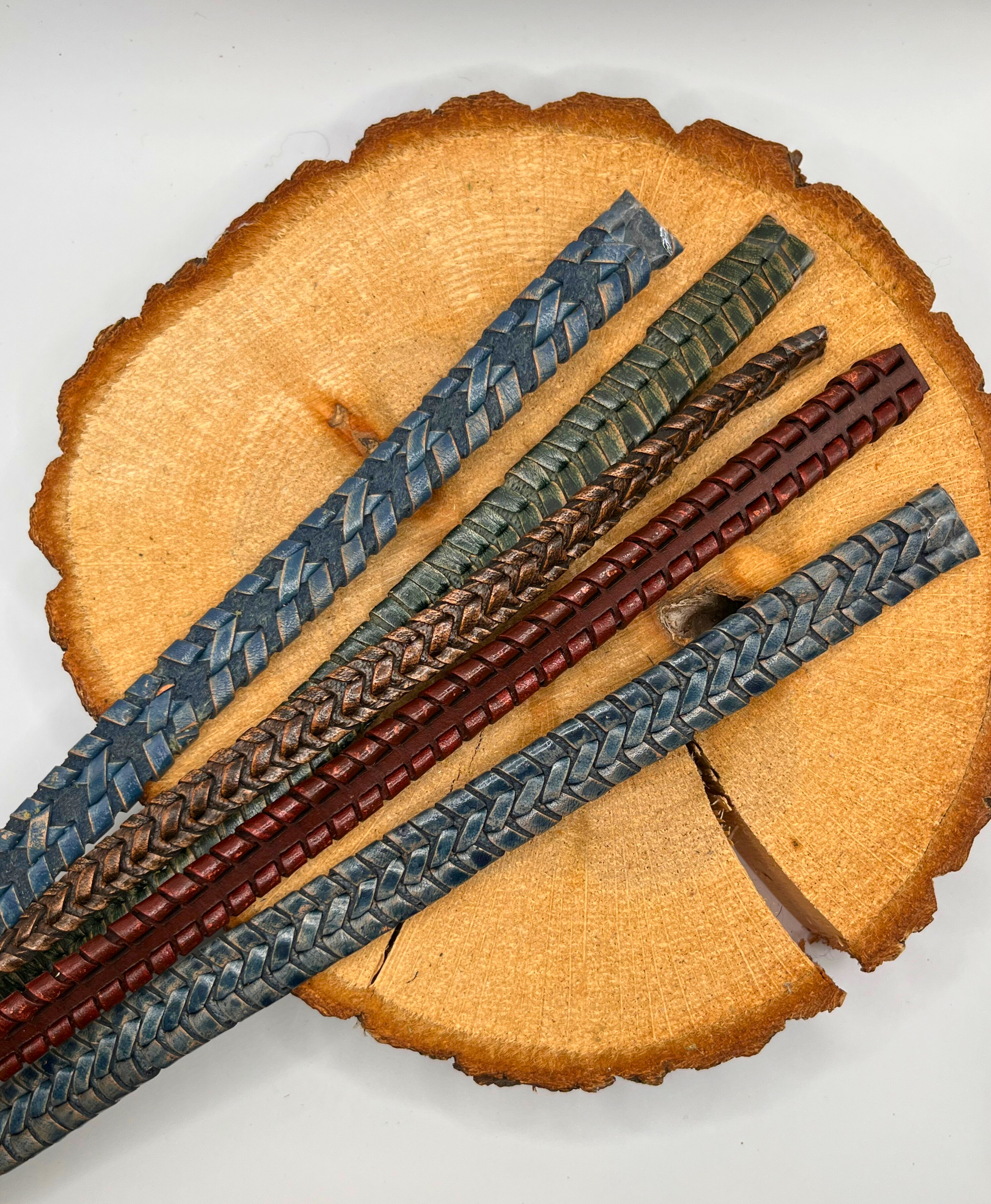 Precut (Round) Leather Cords