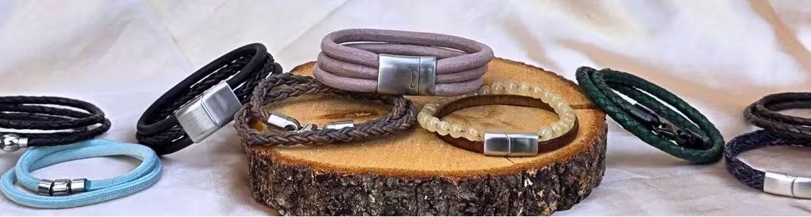 Bracciali in pelle