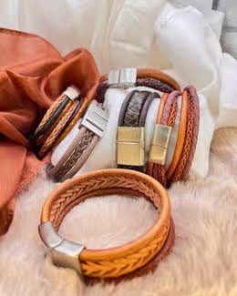 Bracciali con combinazioni in pelle