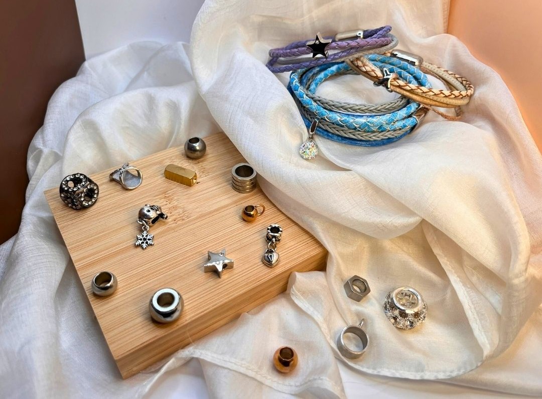 Sliders And Beads For Round Leather