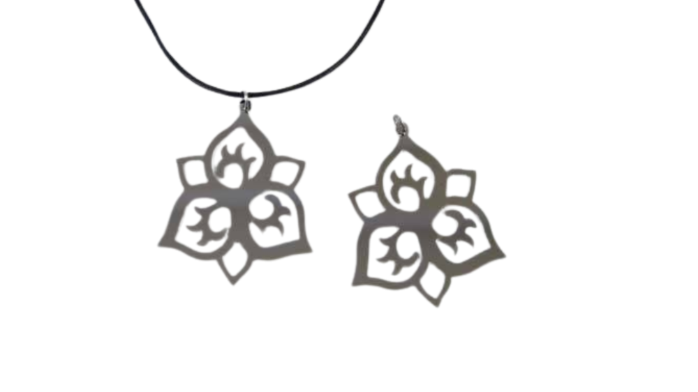 Stainless Steel Pendants: SSP-549 42mm (Steel) Flower