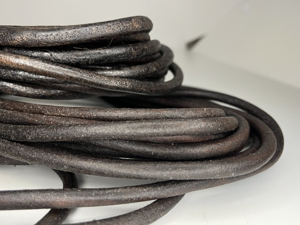 Round leather Cords - 6mm - Vintage Brown