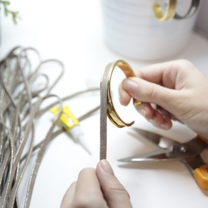 HOW TO CREATE A BRACELET WITHOUT CREATING IT
