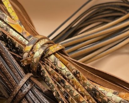 Why Choose Italian Flat Leather Cords for Jewelry Making?