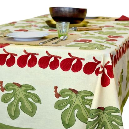 Large Leaf Patterned Waxed Tablecloth